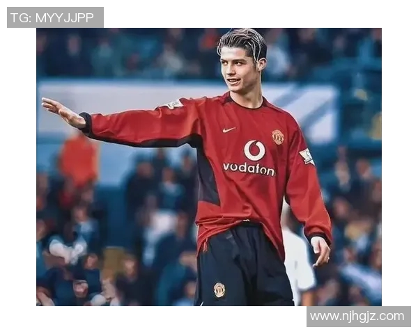 足球巨星C罗喜迎新年祝福图分享与球迷共庆佳节