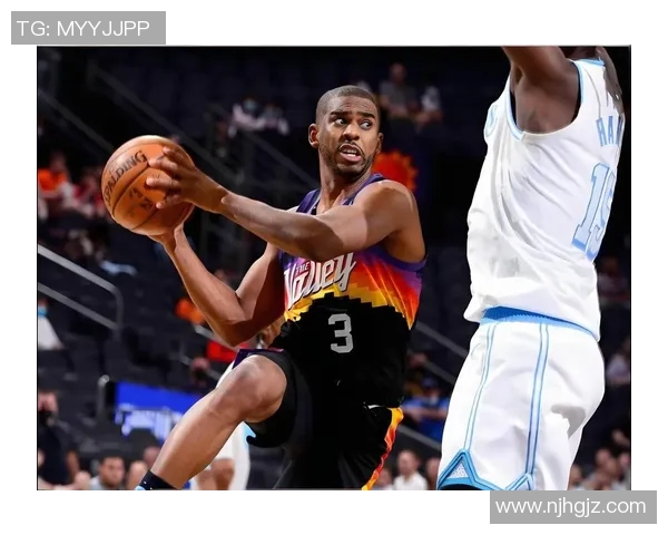 克里斯保罗的篮球传奇与职业生涯的辉煌成就回顾