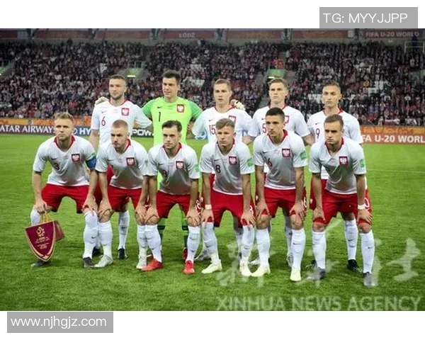 波兰与哥伦比亚实时对决精彩回顾及赛况分析